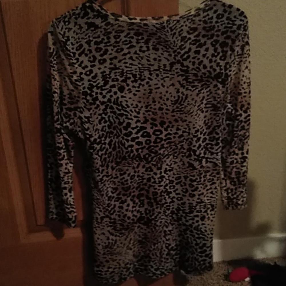 Leopard Top - Picture 3 of 4